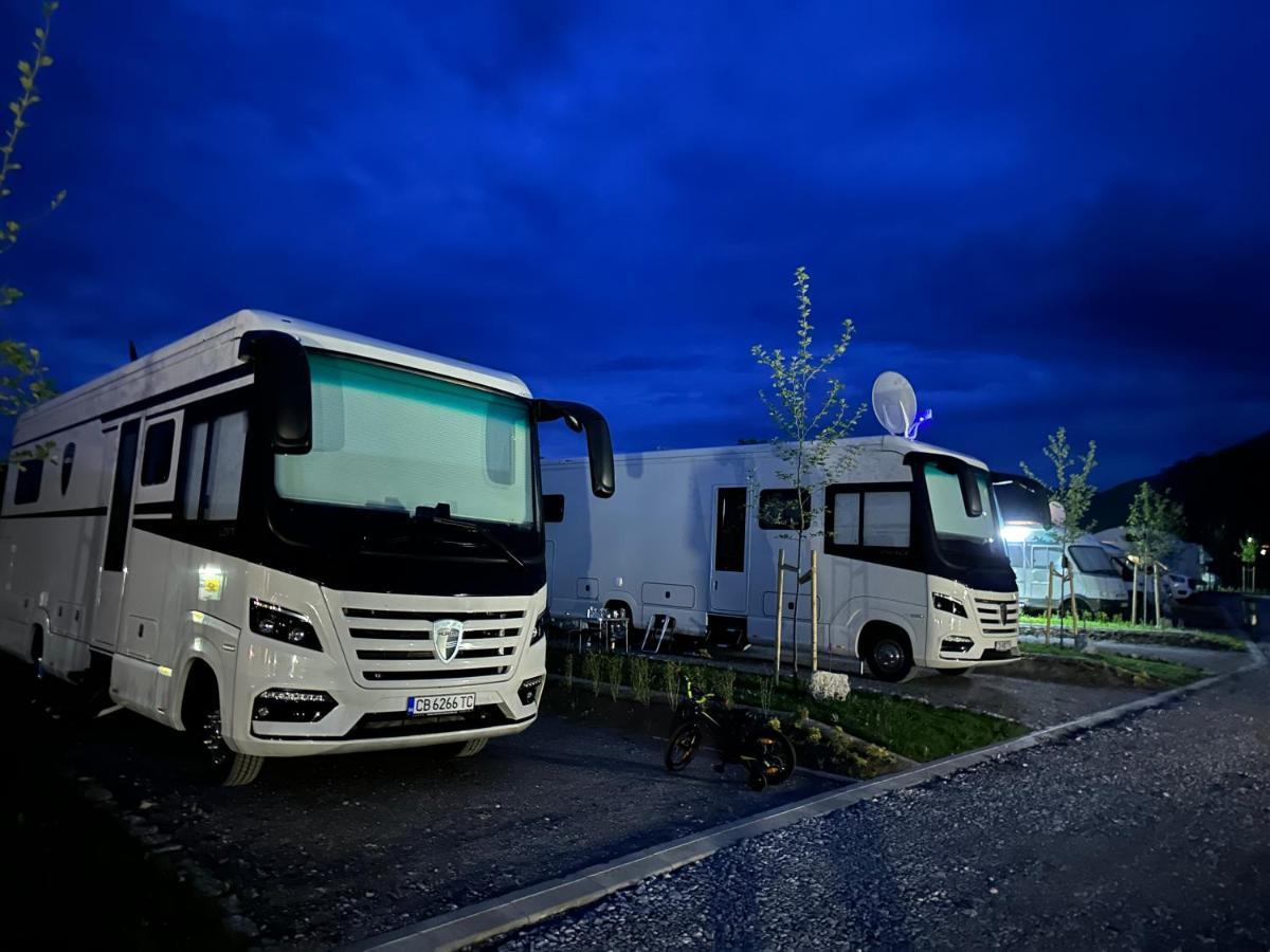 7 Lakes Camping Szapareva Banja Kültér fotó