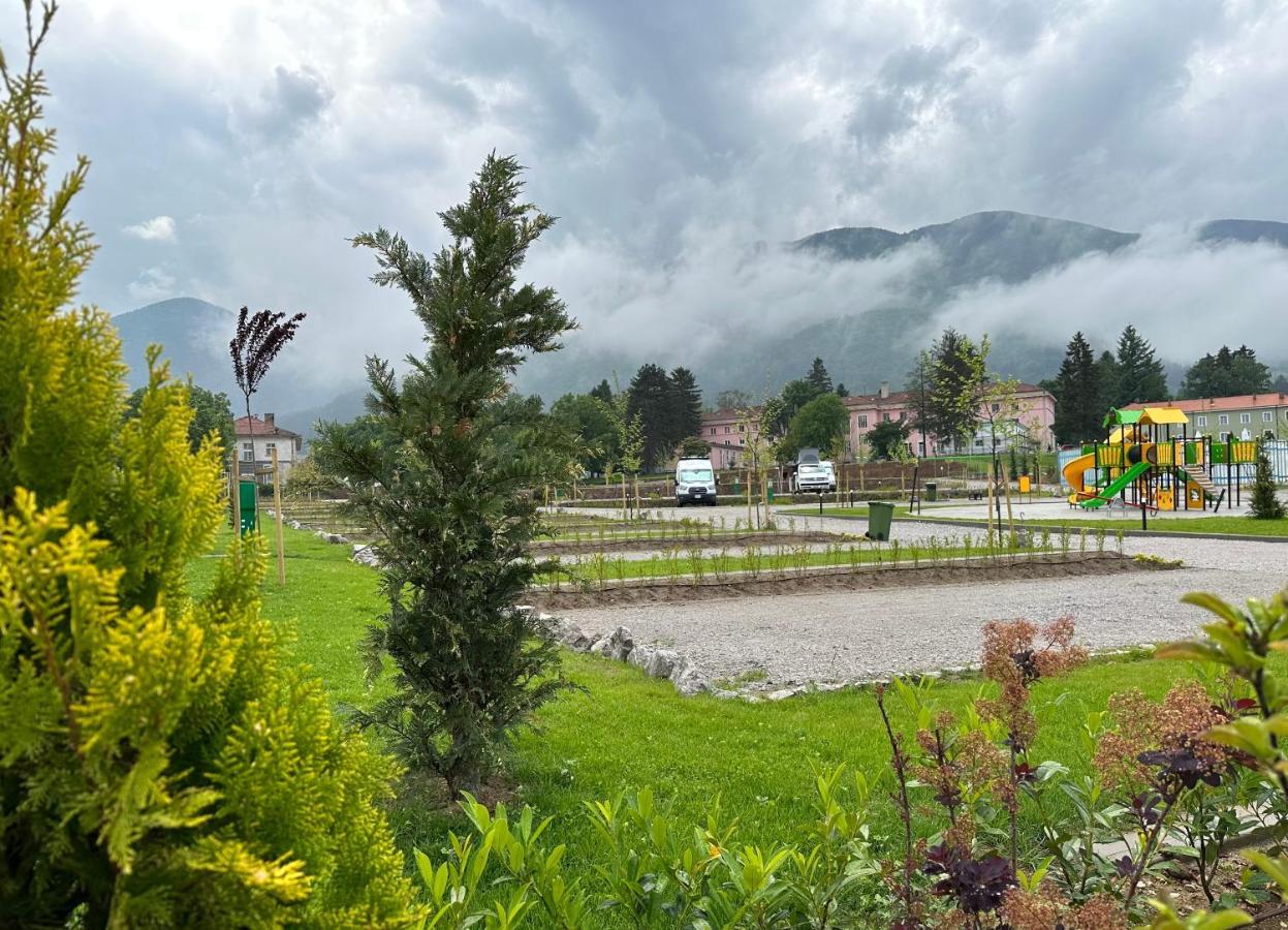 7 Lakes Camping Szapareva Banja Kültér fotó