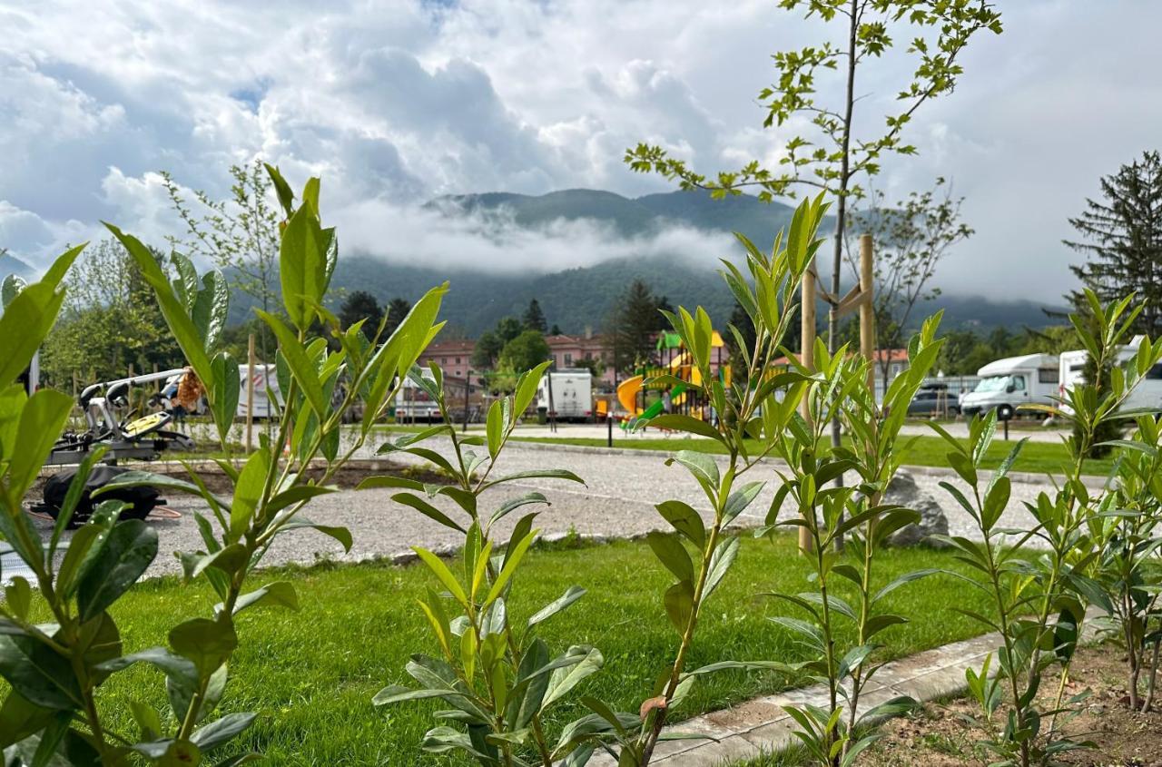 7 Lakes Camping Szapareva Banja Kültér fotó