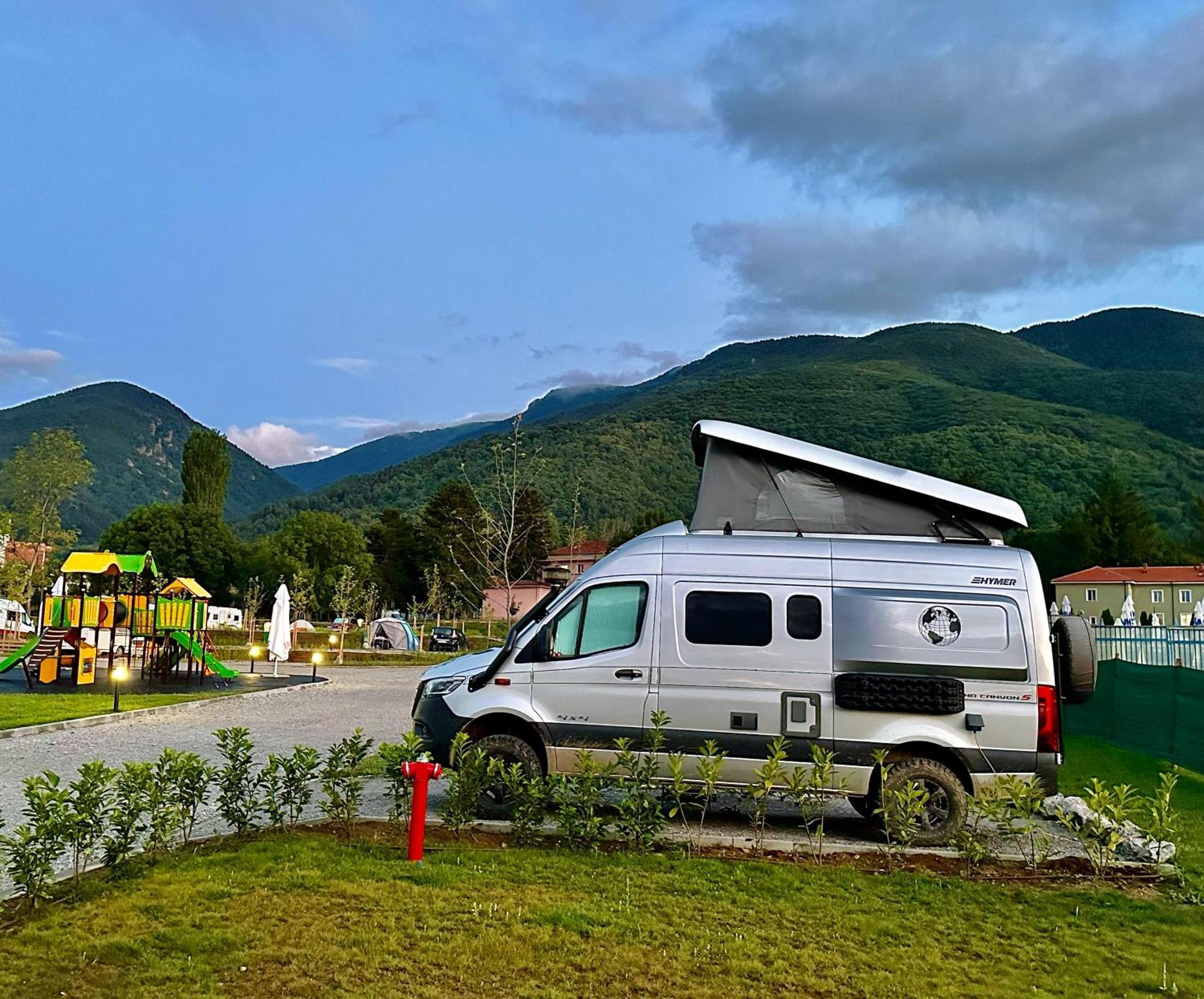 7 Lakes Camping Szapareva Banja Kültér fotó