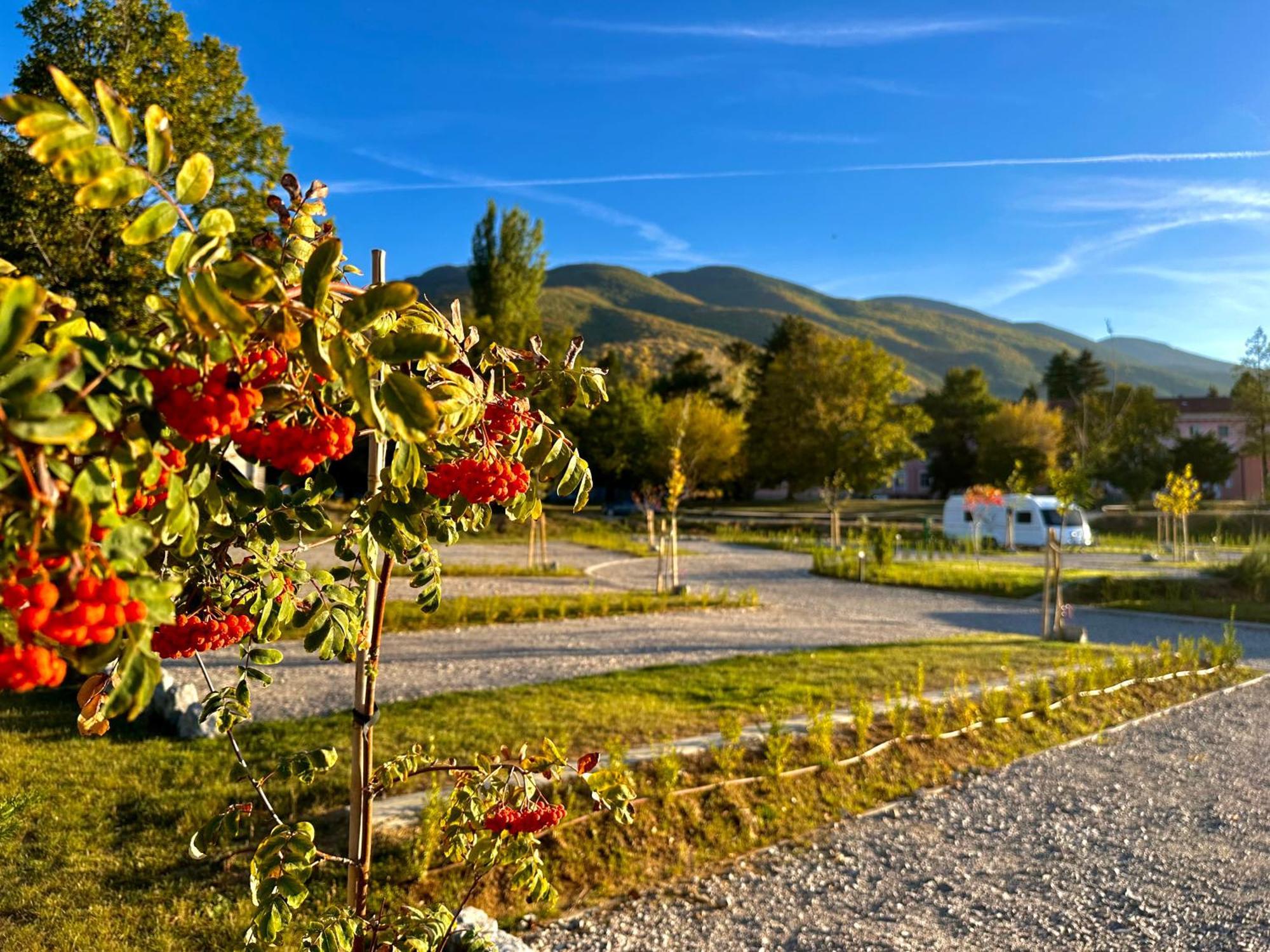 7 Lakes Camping Szapareva Banja Kültér fotó