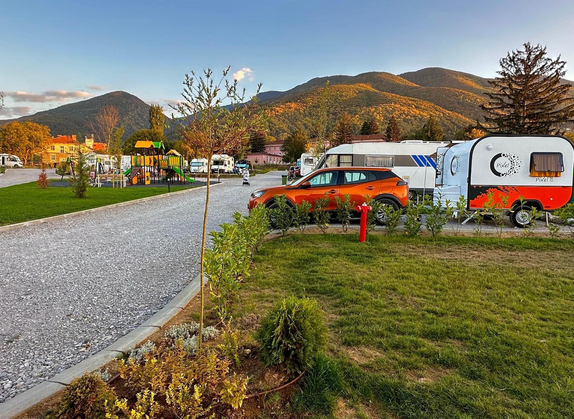 7 Lakes Camping Szapareva Banja Kültér fotó