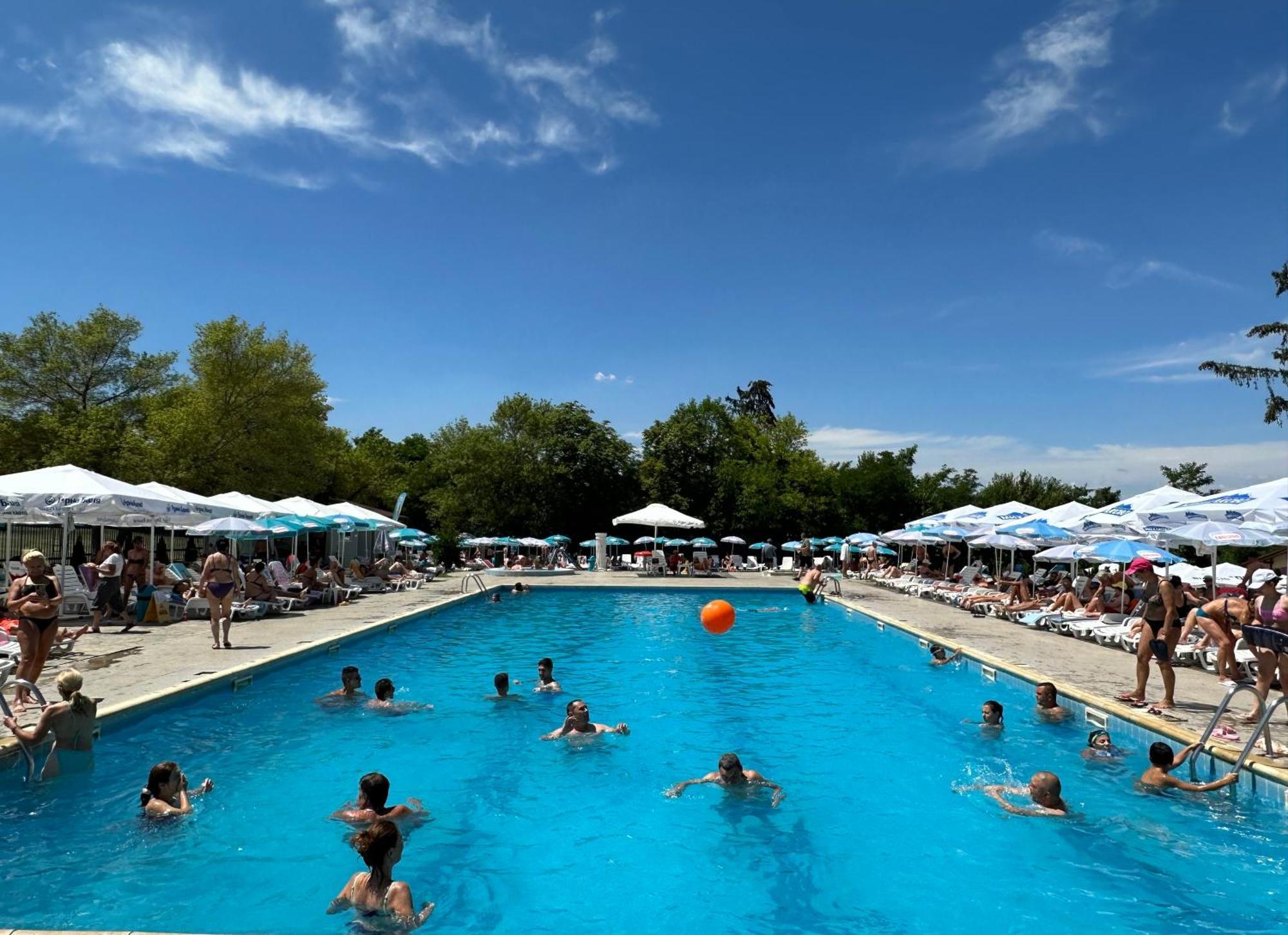 7 Lakes Camping Szapareva Banja Kültér fotó